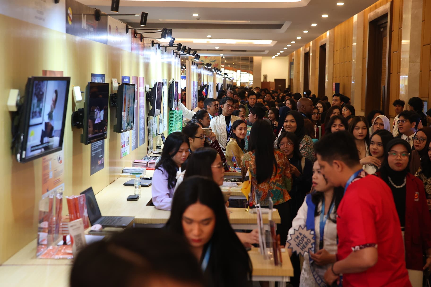 Public registration background